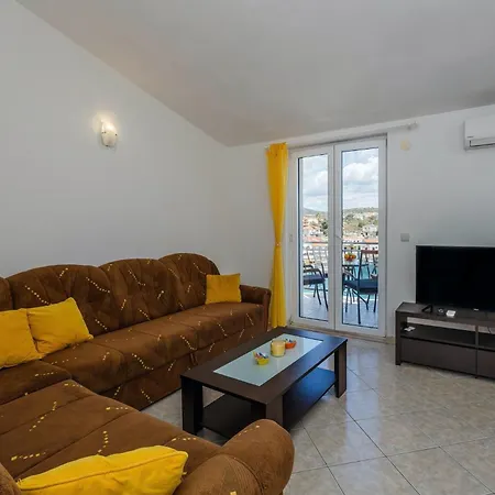 Goreta In - Mittel-dalmatien בית הארחה Ražanj