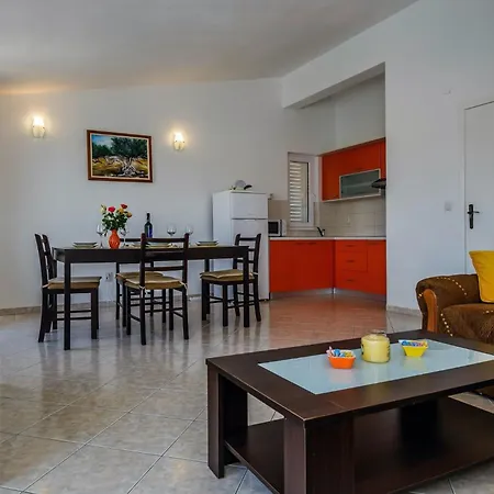 Gasthof Goreta In - Mittel-dalmatien Ražanj