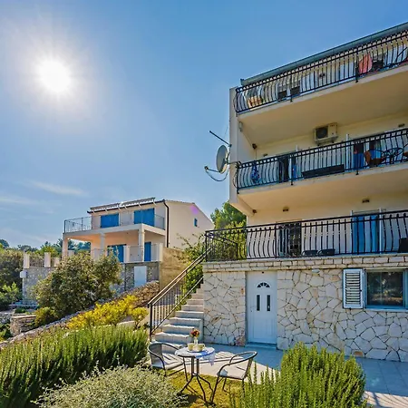 Gasthof Goreta In - Mittel-dalmatien Ražanj